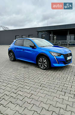 Хэтчбек Peugeot e-208 2021 в 