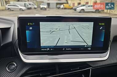 Хэтчбек Peugeot e-208 2021 в 