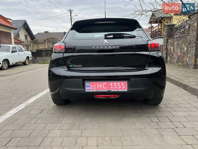 Хэтчбек Peugeot e-208 2021 в Львове