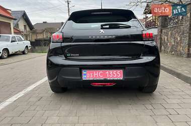 Хэтчбек Peugeot e-208 2021 в 