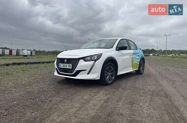 Хэтчбек Peugeot e-208 2022 в Львове