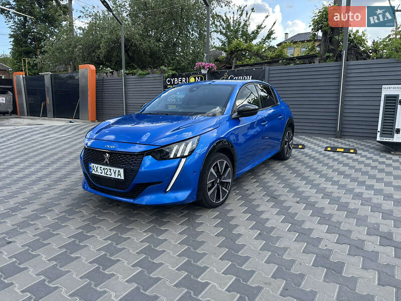 Peugeot e-208 2022