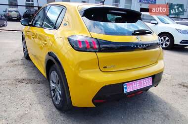 Хэтчбек Peugeot e-208 2021 в 