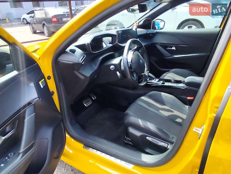 Хетчбек Peugeot e-208 2019 в Києві
