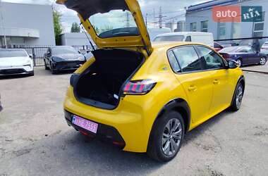 Хэтчбек Peugeot e-208 2021 в 