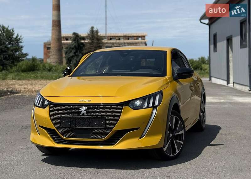 Peugeot e-208 2022