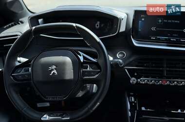 Хэтчбек Peugeot e-208 2022 в 