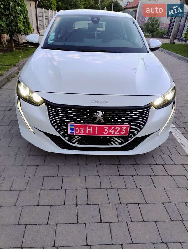 Peugeot e-208 2020