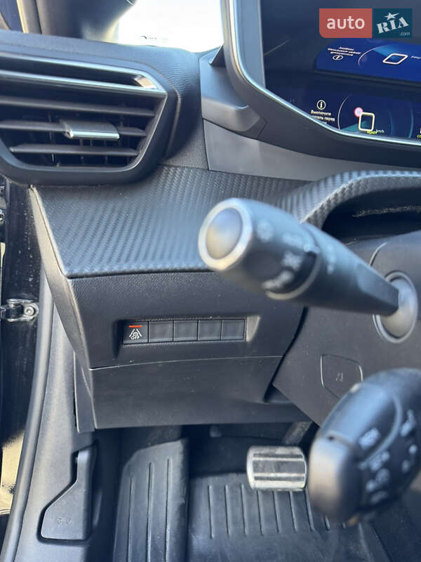 Хетчбек Peugeot e-208 2022 в Києві