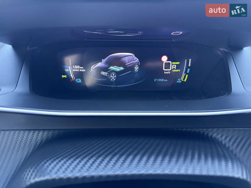 Хетчбек Peugeot e-208 2022 в Києві