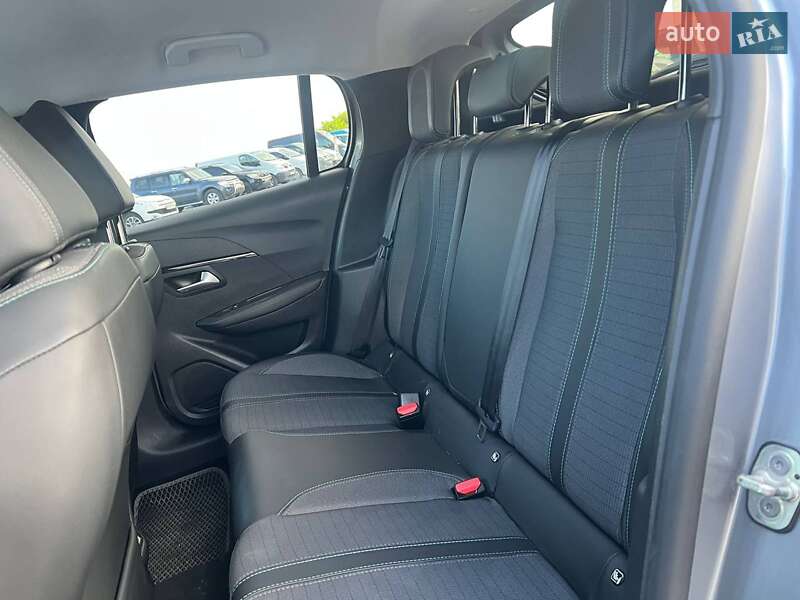 Хетчбек Peugeot e-208 2019 в Львові