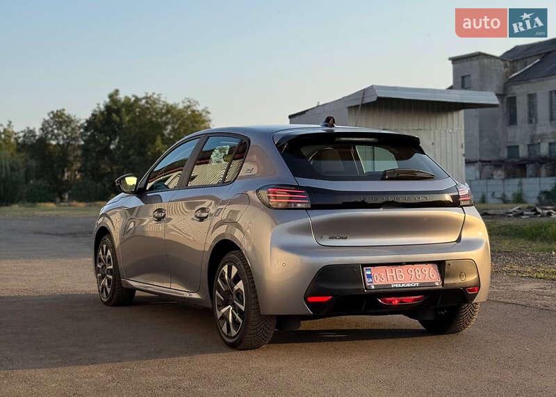 Хетчбек Peugeot e-208 2024 в Києві