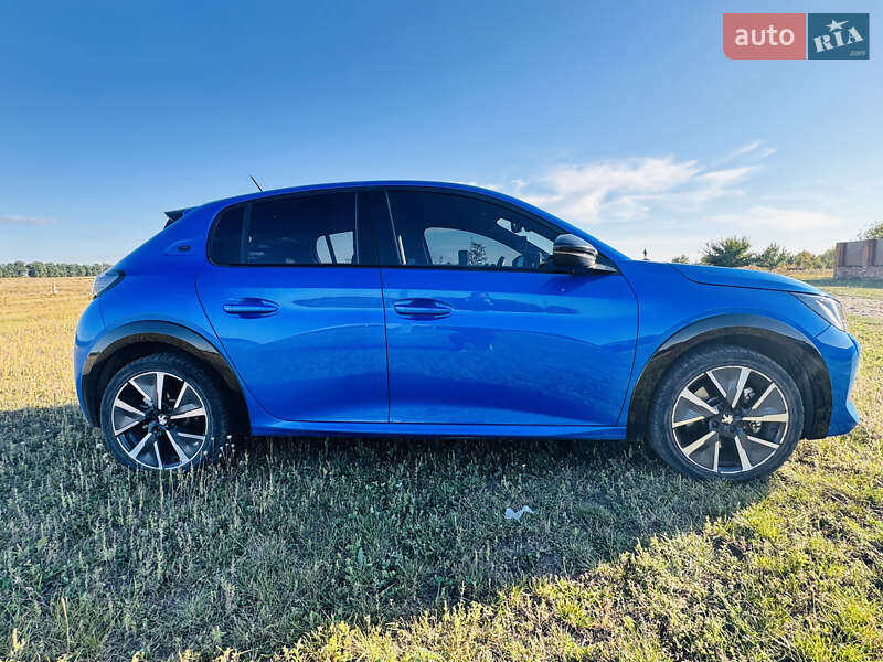 Хэтчбек Peugeot e-208 2020 в Ромнах