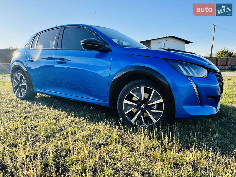 Хэтчбек Peugeot e-208 2020 в Ромнах