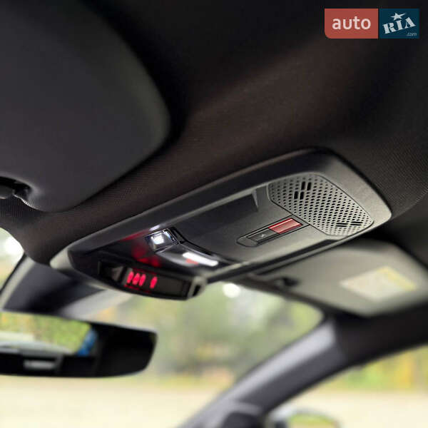 Хэтчбек Peugeot e-208 2023 в Ровно