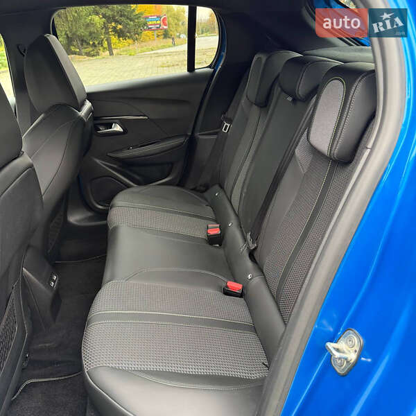 Хэтчбек Peugeot e-208 2023 в Ровно