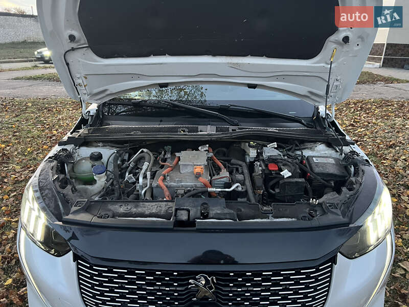 Хэтчбек Peugeot e-208 2021 в Лозовой