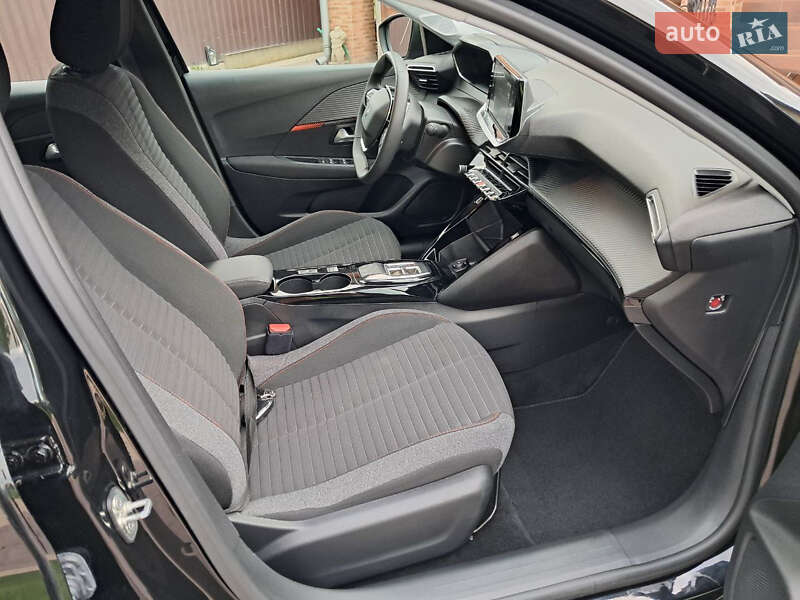 Хэтчбек Peugeot e-208 2023 в Самборе фото 36 Хэтчбек Peugeot e-208 2023 в Самборе