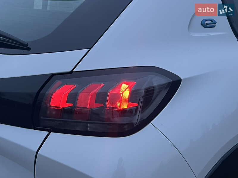Хэтчбек Peugeot e-208 2020 в Харькове фото 15 Хэтчбек Peugeot e-208 2020 в Харькове