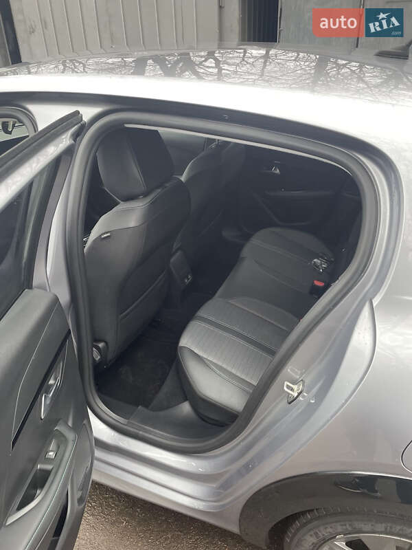 Хетчбек Peugeot e-208 2021 в Черкасах фото 7 Хетчбек Peugeot e-208 2021 в Черкасах