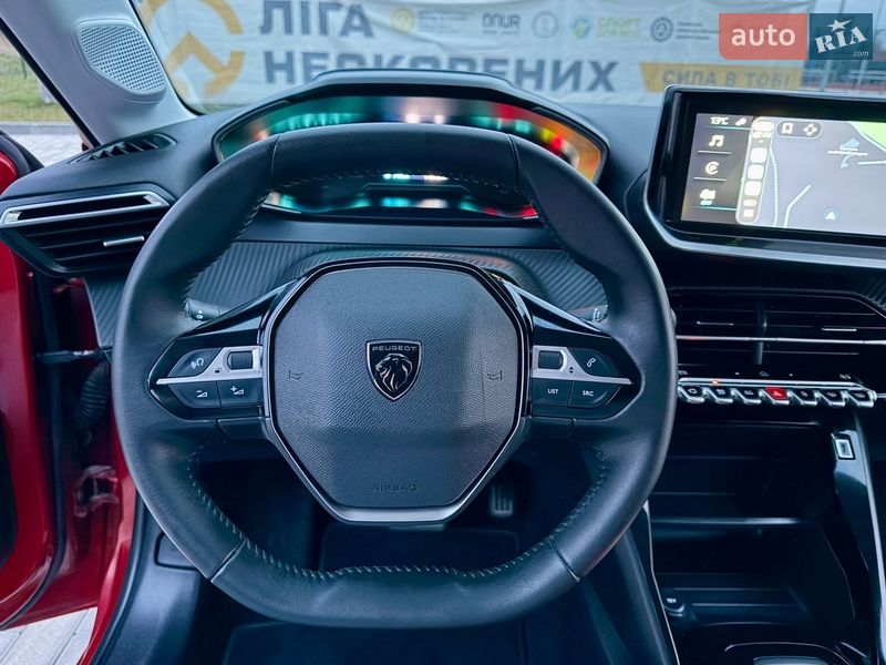 Хэтчбек Peugeot e-208 2024 в Львове