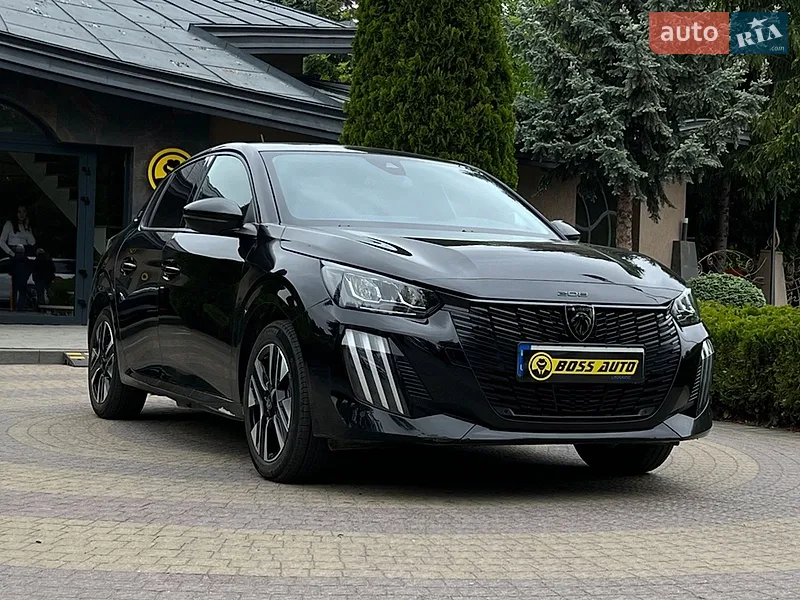 Peugeot e-208
