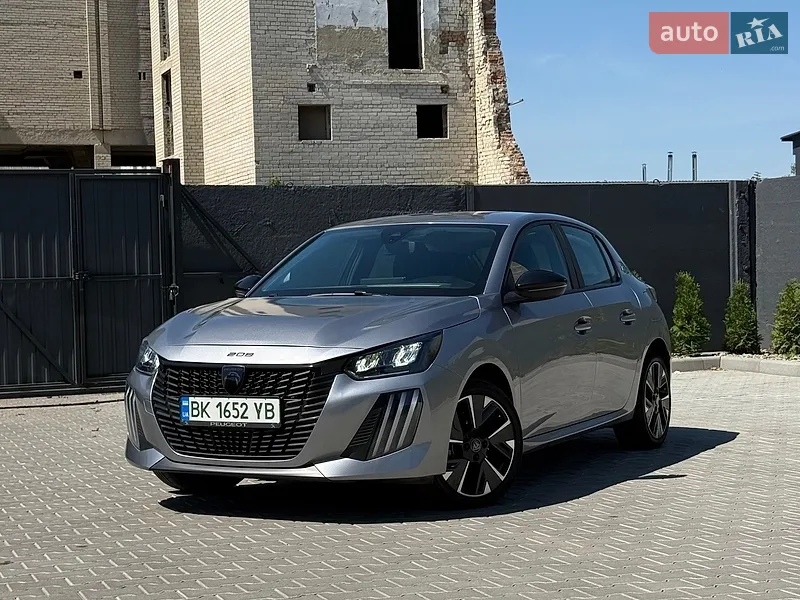 Peugeot e-208 2024
