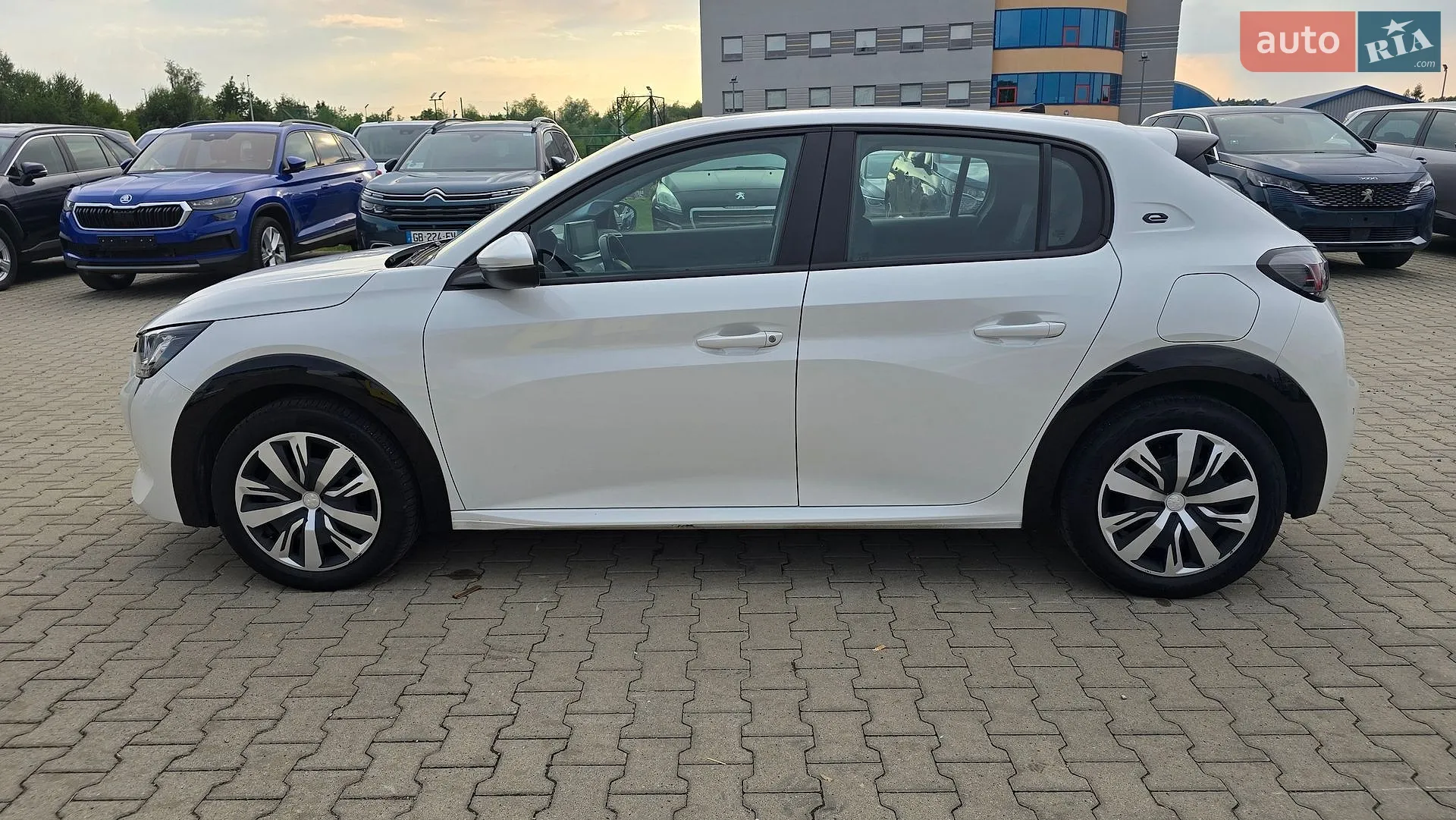 2020 Peugeot 208 - мініатюра 8
