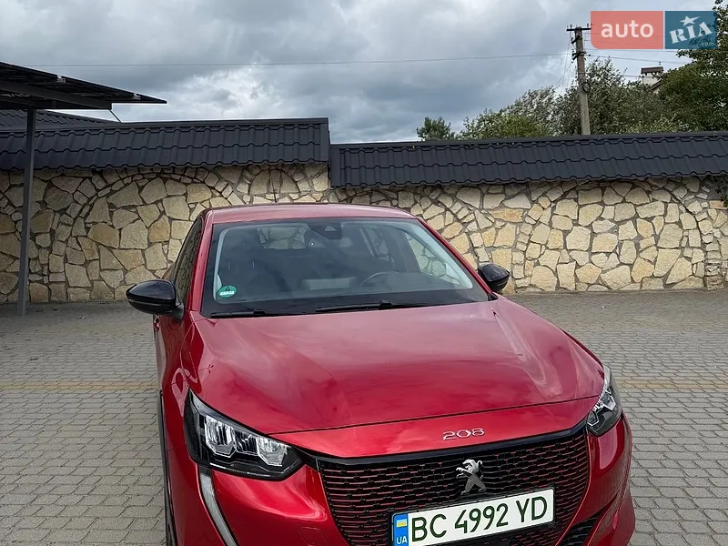 Peugeot e-208