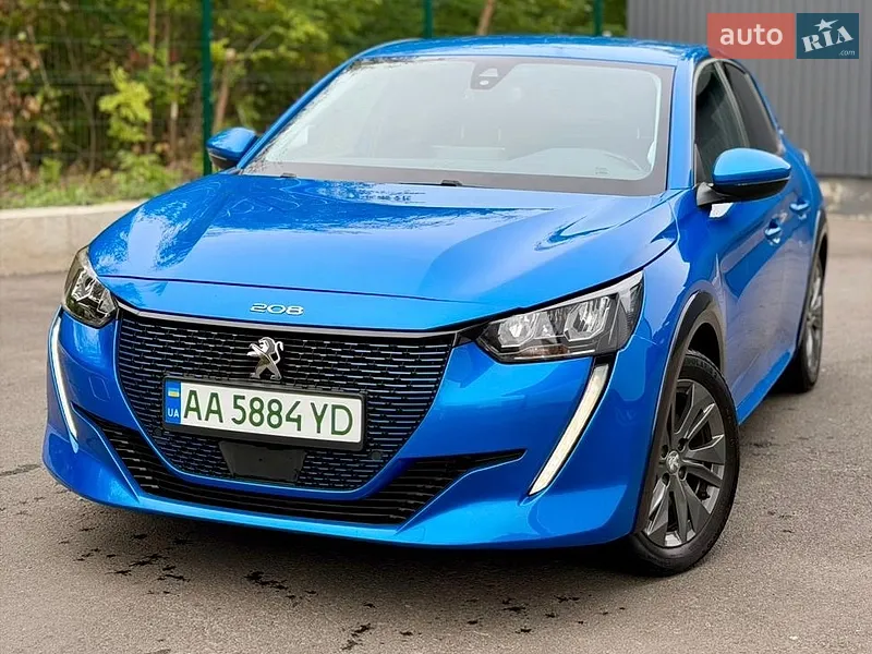 Peugeot e-208 2021