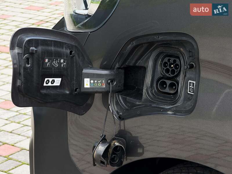 Грузовой фургон Peugeot e-Expert 2024 в Луцке