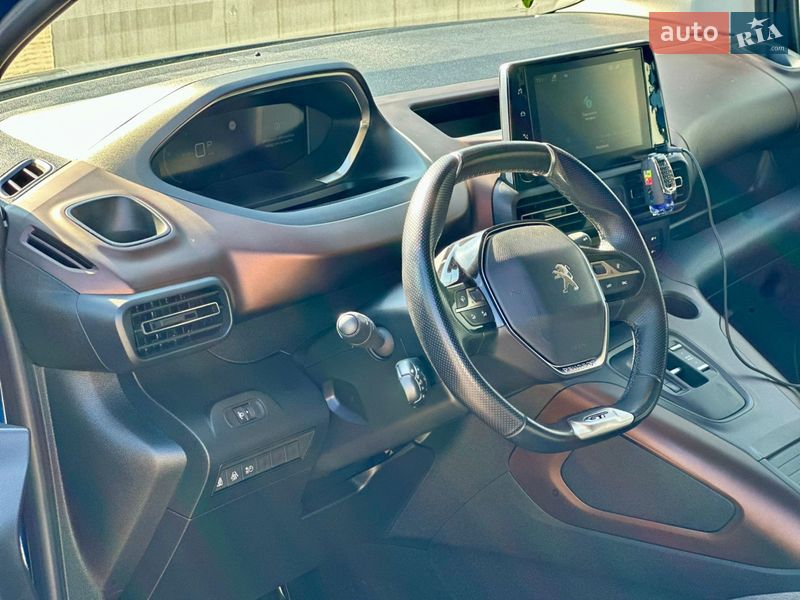 Минивэн Peugeot e-Rifter 2021 в Рожище