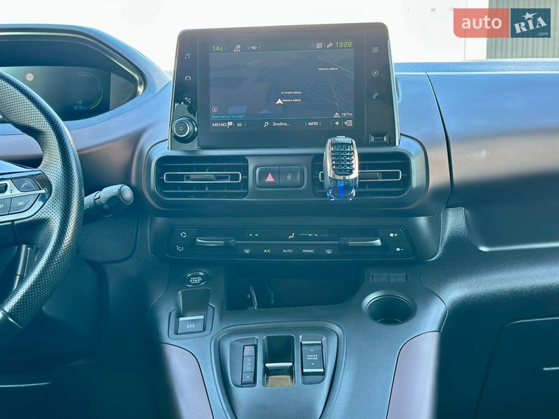 Минивэн Peugeot e-Rifter 2021 в Рожище