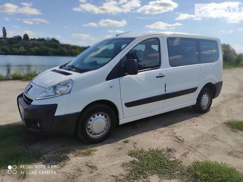 Peugeot Expert пасс.