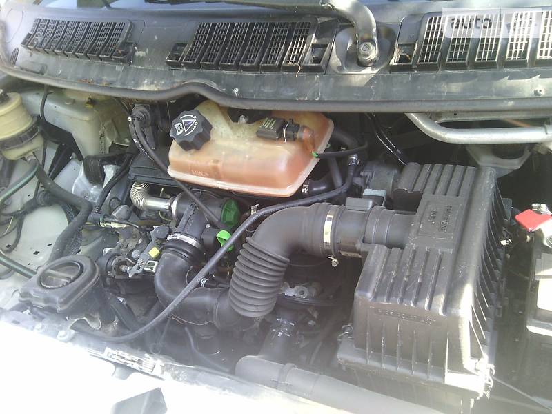 Грузовой фургон Peugeot Expert 2006 в Дунаевцах
