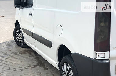 Вантажопасажирський фургон Peugeot Expert 2007 в 