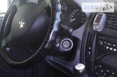 Грузопассажирский фургон Peugeot Expert 2012 в 