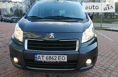 Мінівен Peugeot Expert 2014 в Івано-Франківську