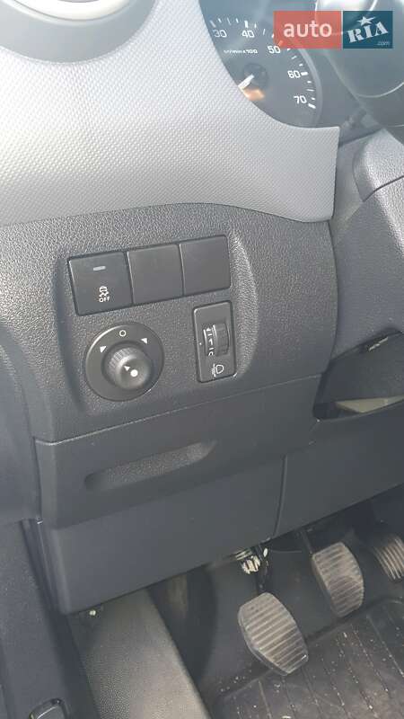 Вантажопасажирський фургон Peugeot Expert 2016 в Іршаві фото 13 Вантажопасажирський фургон Peugeot Expert 2016 в Іршаві