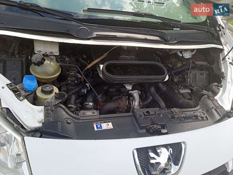 Мінівен Peugeot Expert 2009 в Луцьку