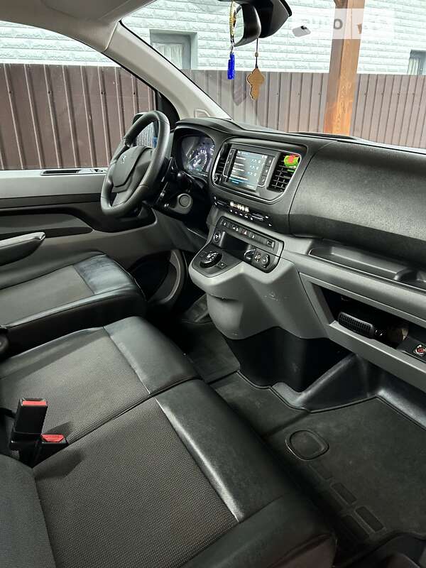 Грузовой фургон Peugeot Expert 2017 в Калуше