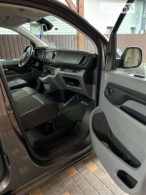 Грузовой фургон Peugeot Expert 2017 в Калуше