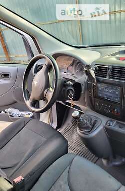 Грузовой фургон Peugeot Expert 2009 в 
