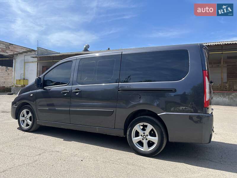 Мінівен Peugeot Expert 2015 в Луцьку фото 6 Мінівен Peugeot Expert 2015 в Луцьку