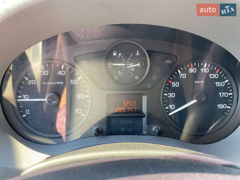 Минивэн Peugeot Expert 2007 в Коростене