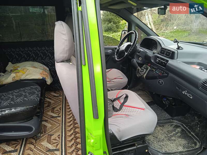 Мінівен Peugeot Expert 1998 в Бориславі