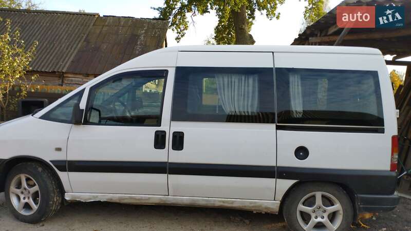 Минивэн Peugeot Expert 2006 в Познани