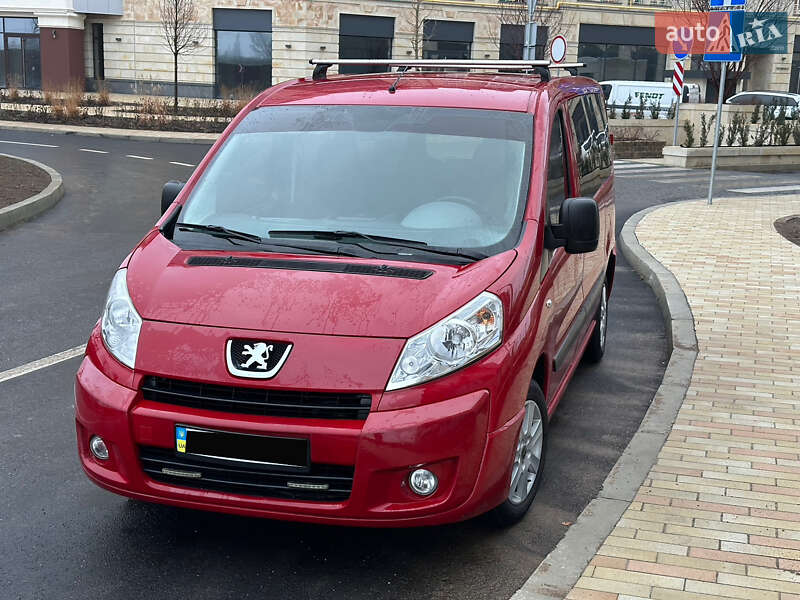 Минивэн Peugeot Expert 2008 в Умани
