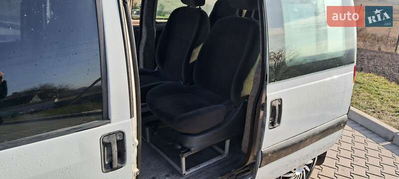 Мінівен Peugeot Expert 2005 в Шумську
