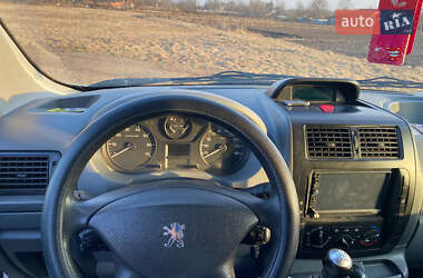 Минивэн Peugeot Expert 2007 в 